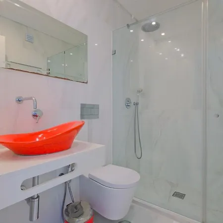 Проживание в семье Elegant Guest With Hot Tub Full Shared